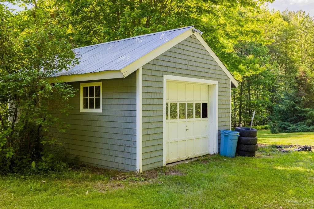642 River Road Lyme NH 03768