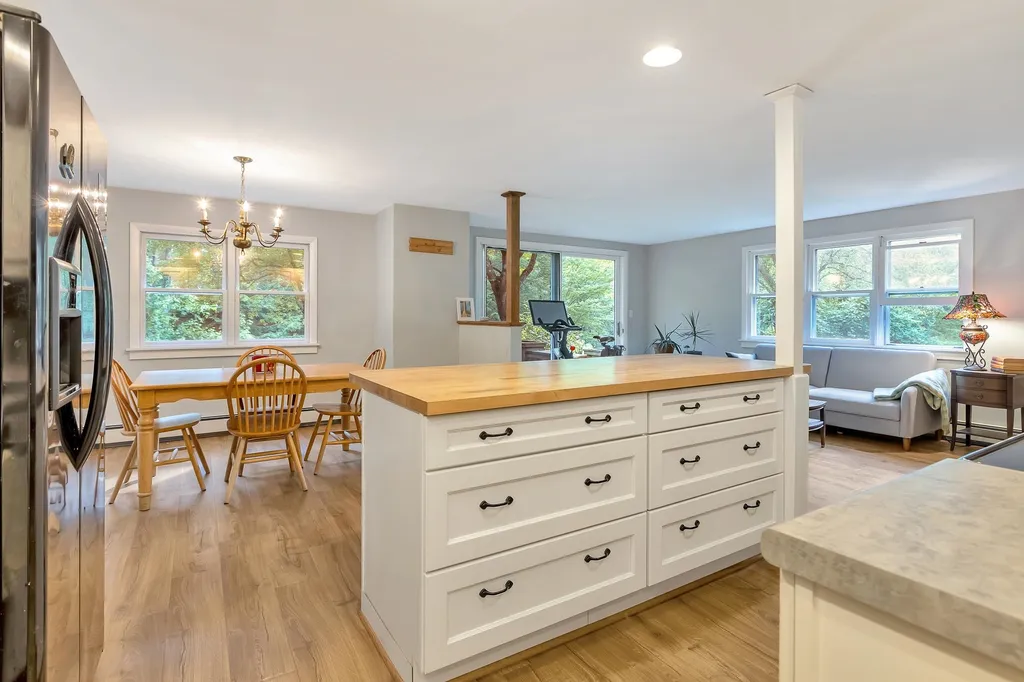 642 River Road Lyme NH 03768