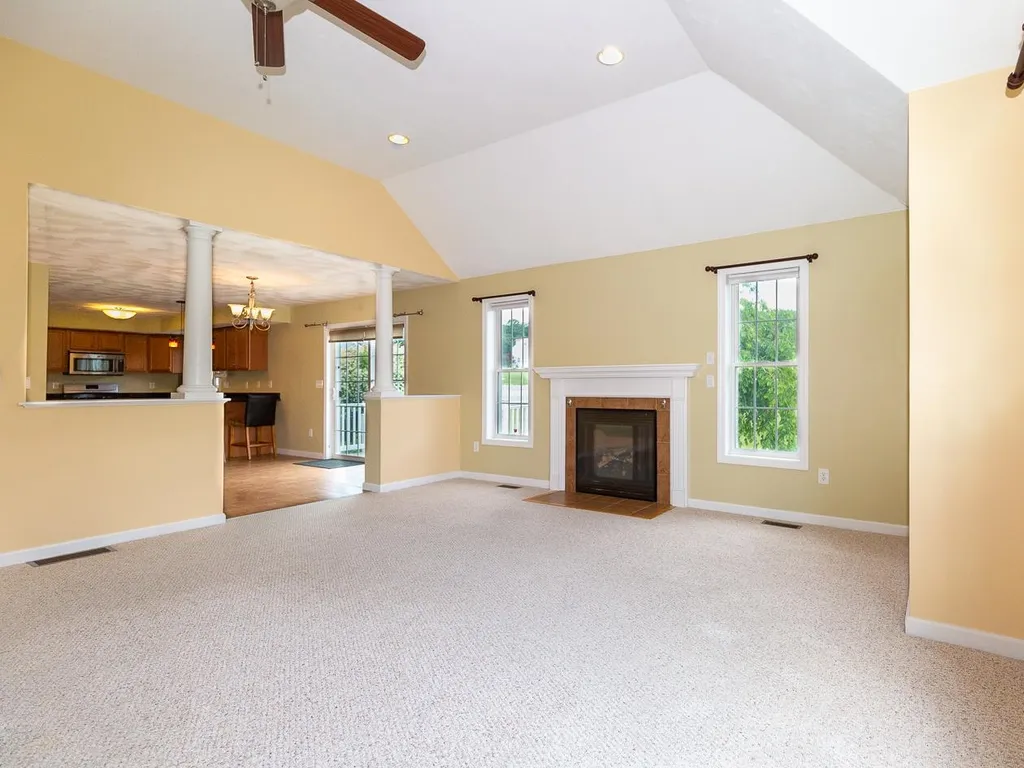 27 Victoria Drive Somersworth NH 03878
