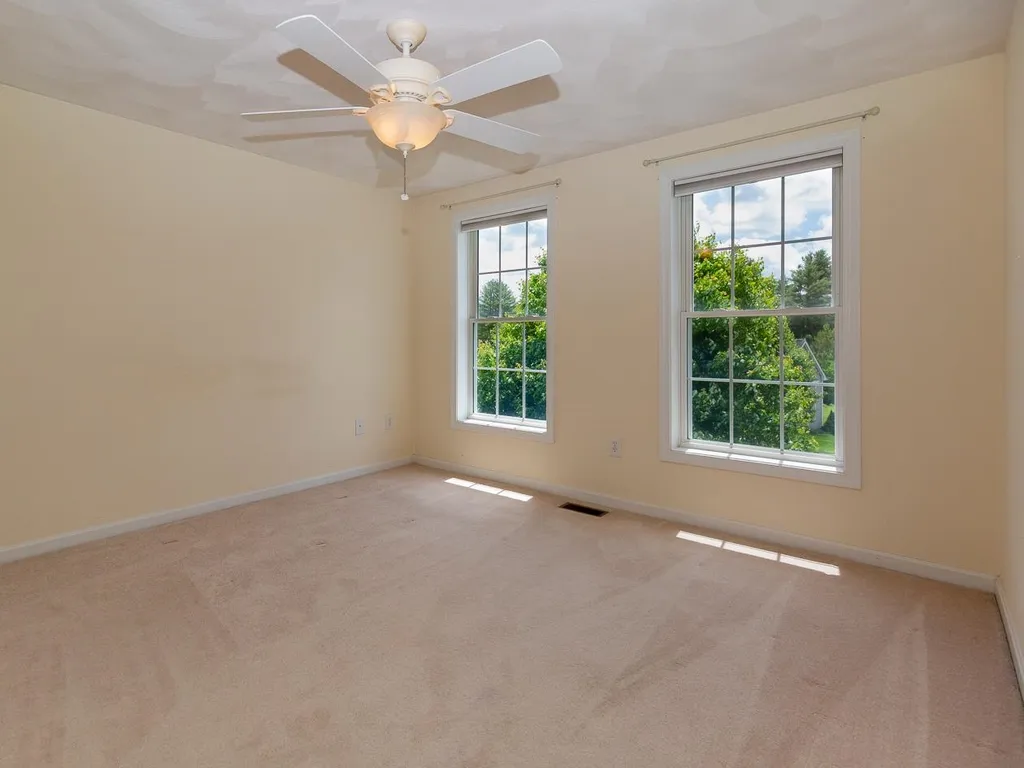 27 Victoria Drive Somersworth NH 03878