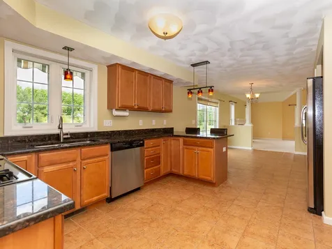 27 Victoria Drive Somersworth NH 03878