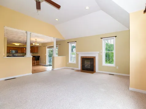 27 Victoria Drive Somersworth NH 03878