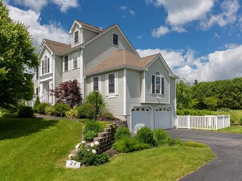 27 Victoria Drive Somersworth NH 03878