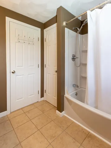 27 Victoria Drive Somersworth NH 03878