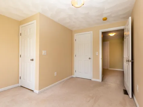27 Victoria Drive Somersworth NH 03878
