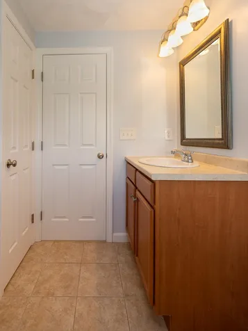 27 Victoria Drive Somersworth NH 03878