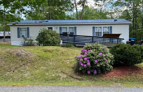 8 Karen Place Claremont NH 03743