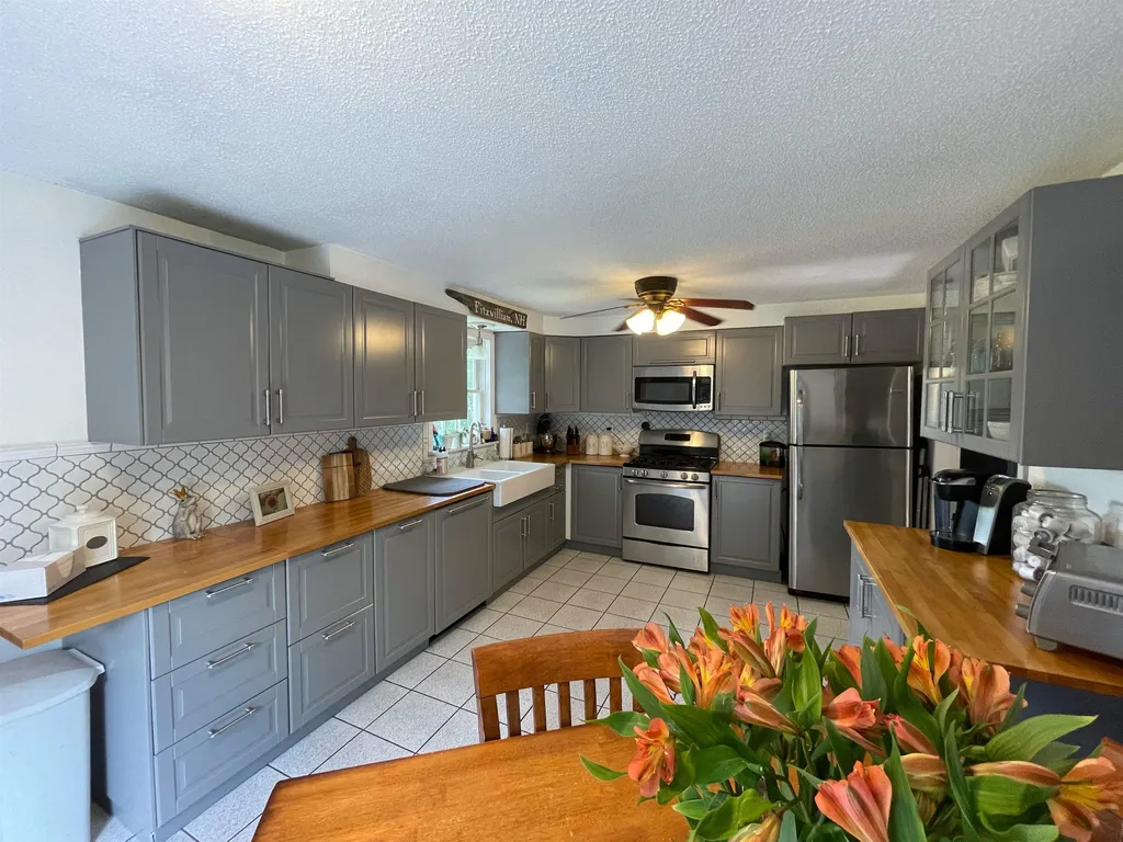478 Royalston Road Fitzwilliam NH 03447