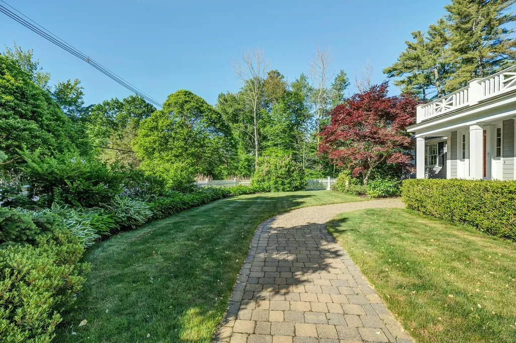 99 Forest Road Wolfeboro NH 03894