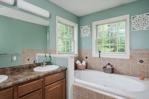 392 Piscassic Road Newfields NH 03856