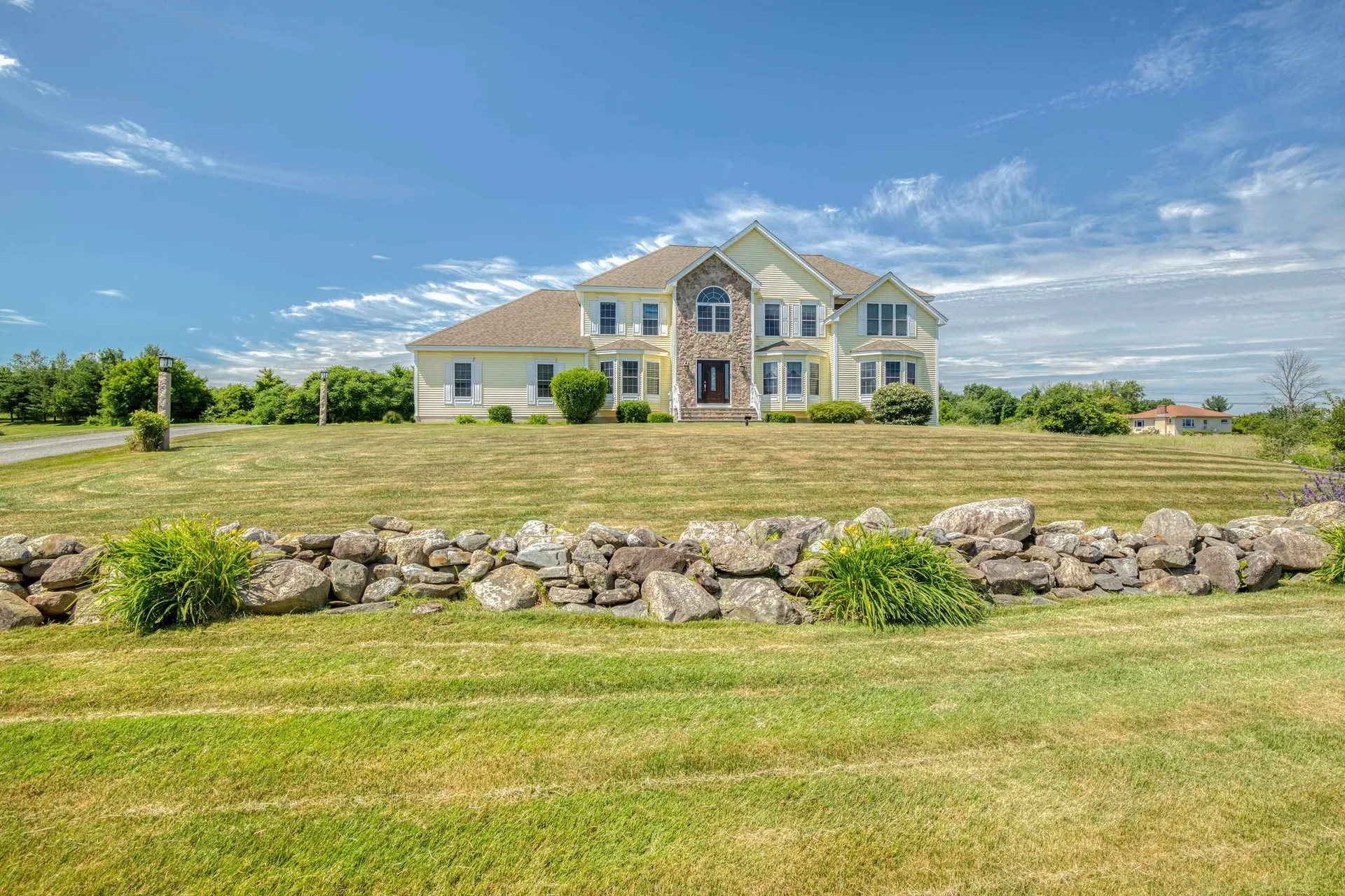46 Currier Road Pelham NH 03076