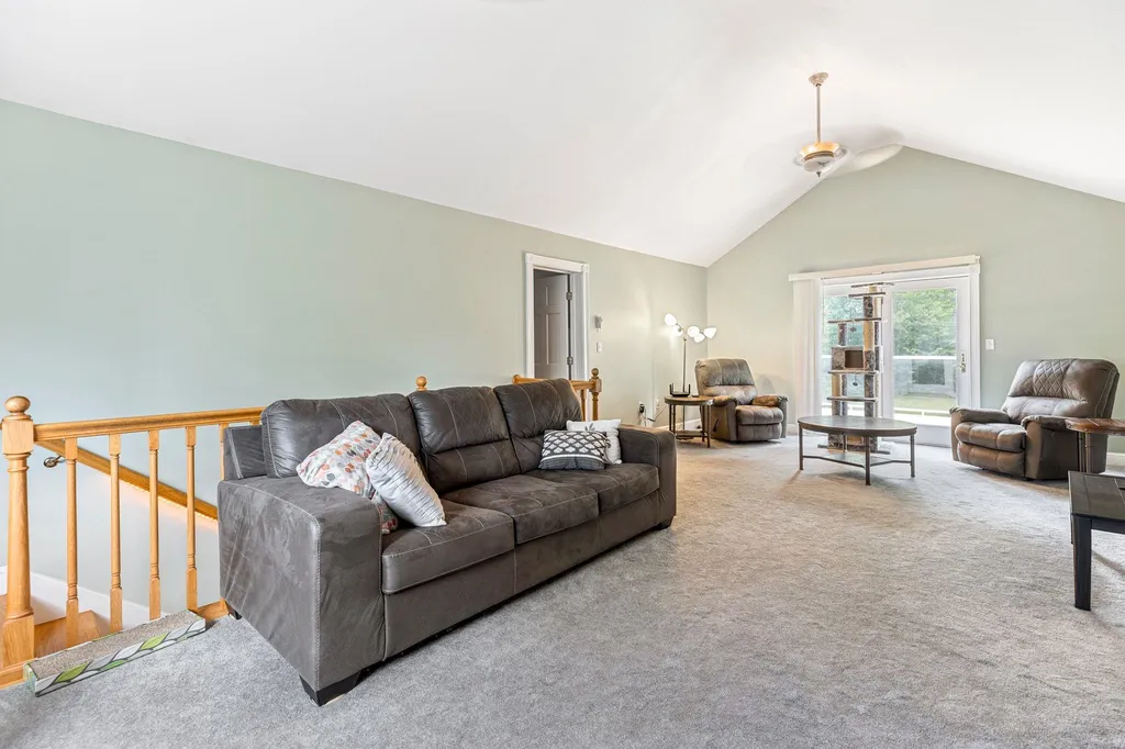 129 North Road Hillsborough NH 03244