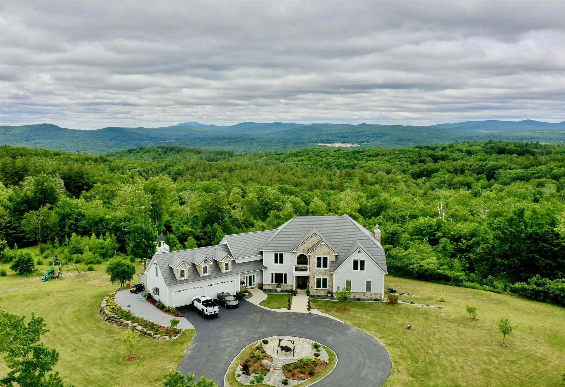 129 North Road Hillsborough NH 03244