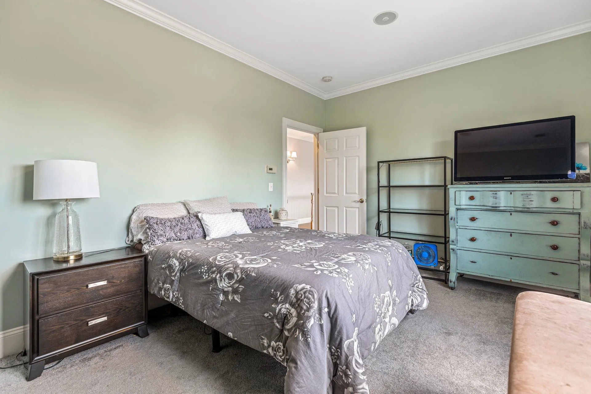 129 North Road Hillsborough NH 03244