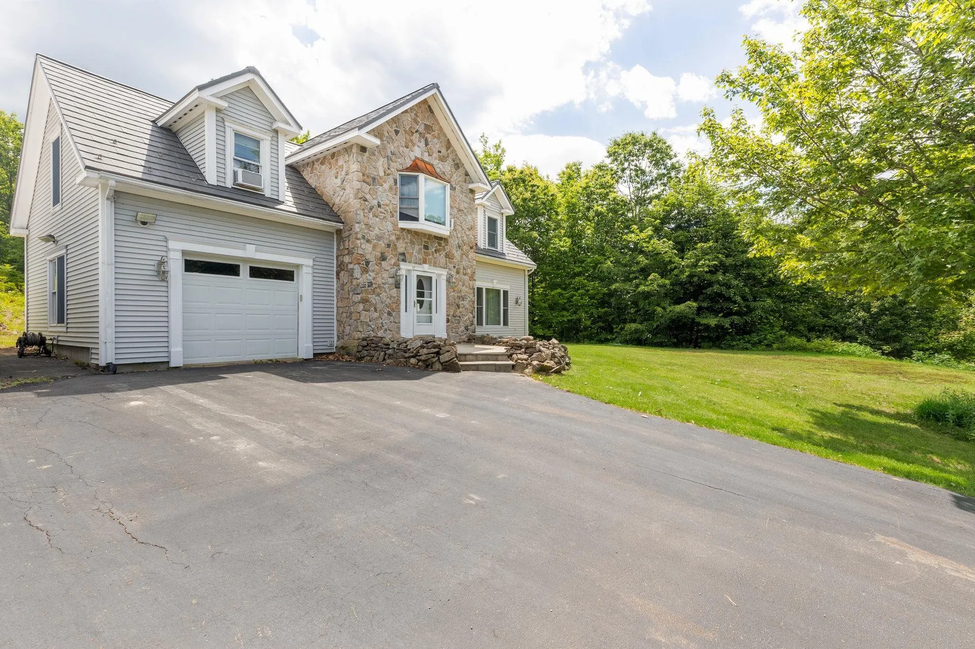 129 North Road Hillsborough NH 03244