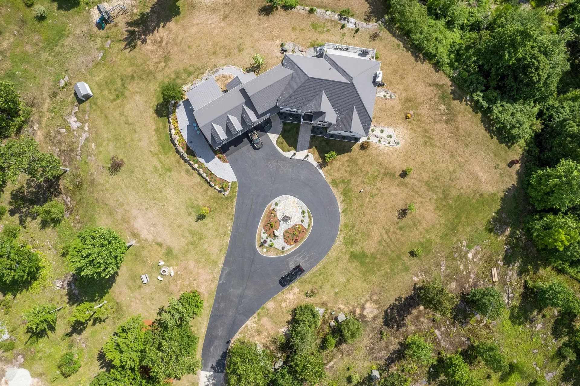 129 North Road Hillsborough NH 03244