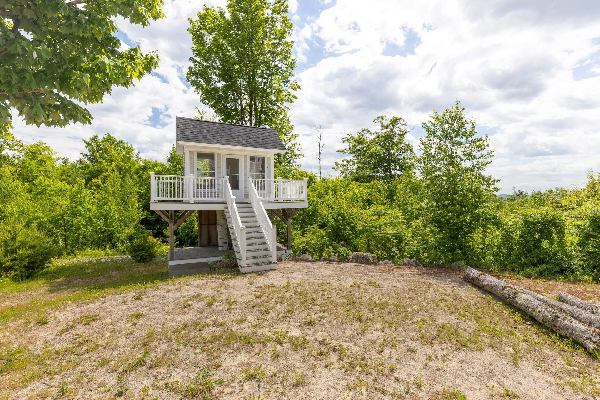 129 North Road Hillsborough NH 03244