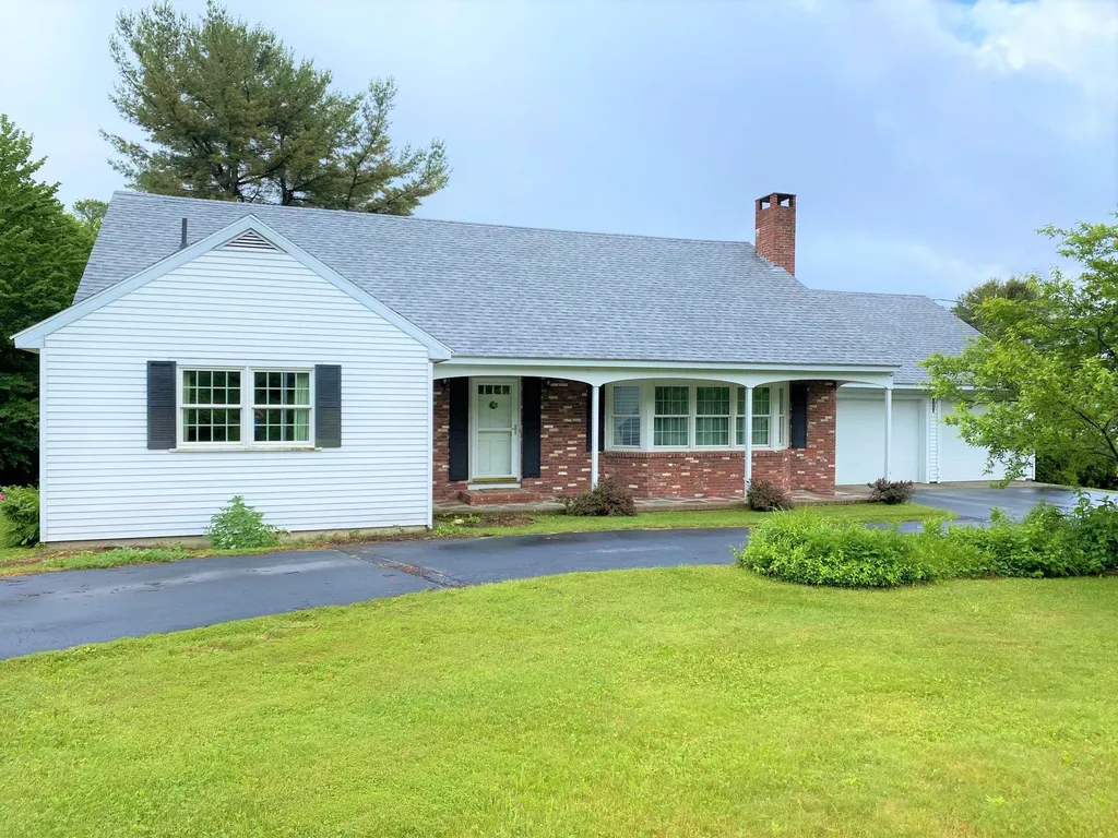 189 Gay Farm Road New London NH 03257