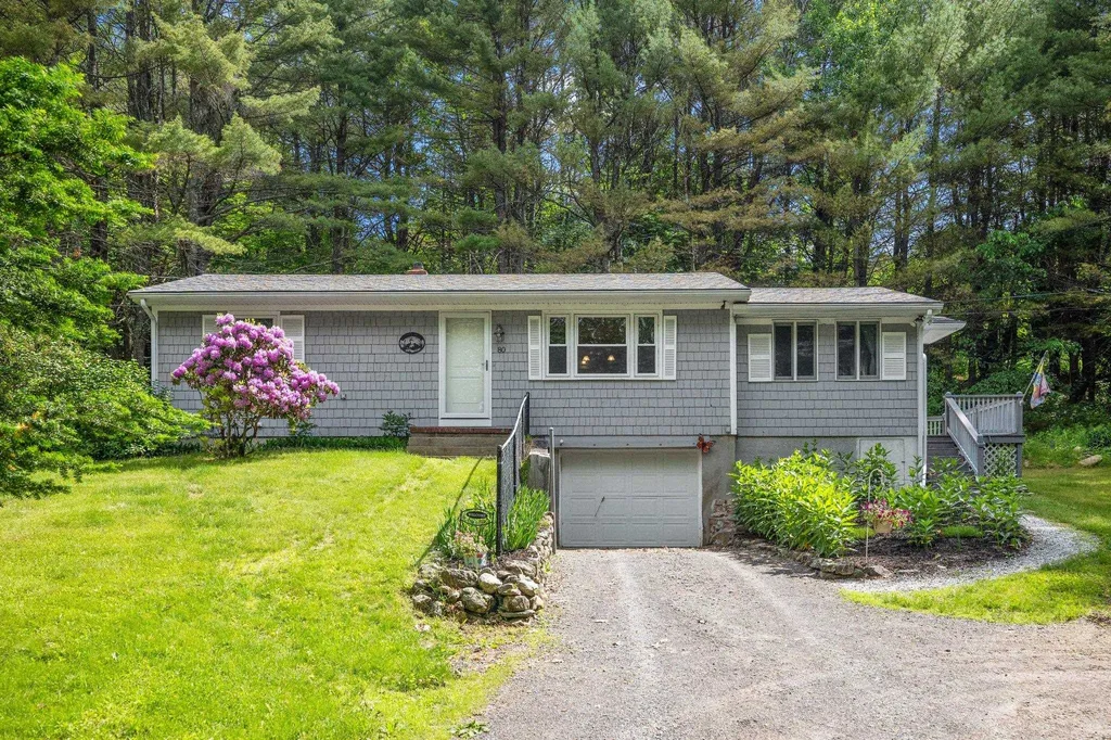 トップス house on the hill S/STee 80cm 801 Hillside Rd, Wilmington, DE 19807 | Zillow