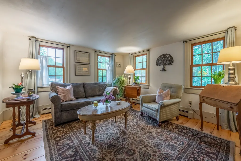 39 Patterson Hill Road Henniker NH 03242