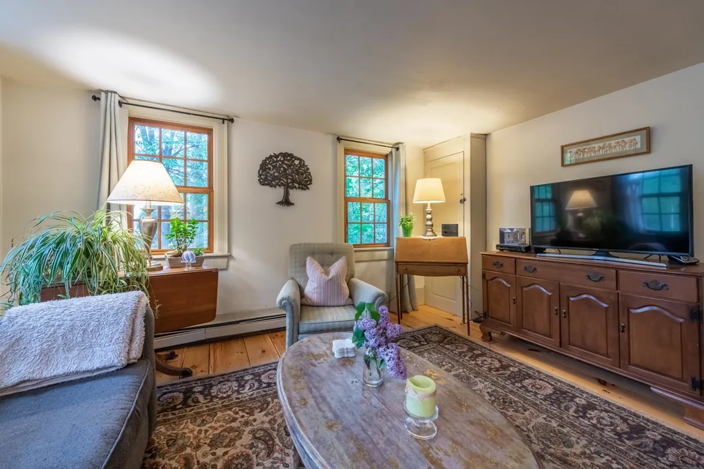 39 Patterson Hill Road Henniker NH 03242