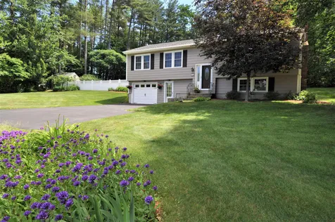 58 Tanager Road Goffstown NH 03045