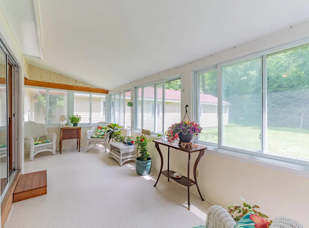 37 Squamscott Road Stratham NH 03885