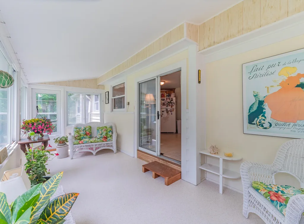 37 Squamscott Road Stratham NH 03885