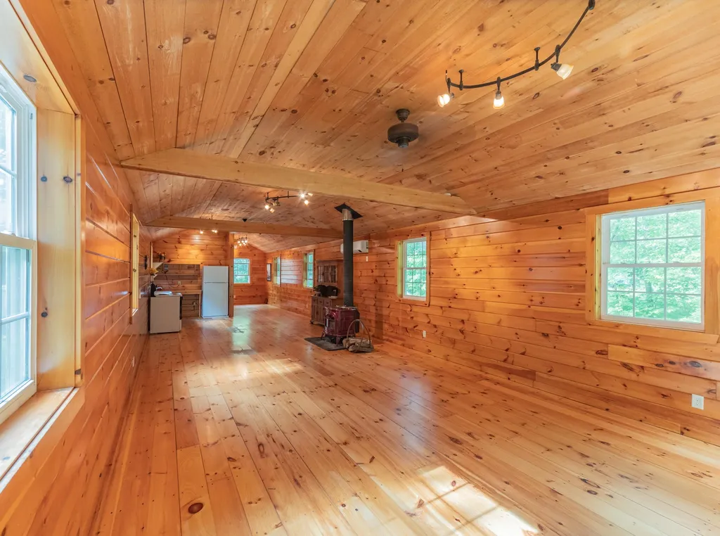 37 Squamscott Road Stratham NH 03885