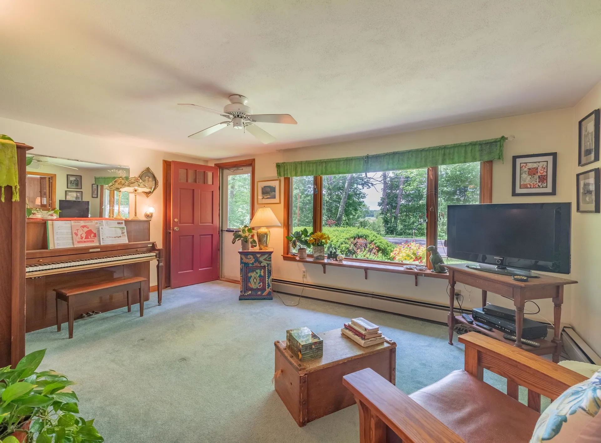 37 Squamscott Road Stratham NH 03885