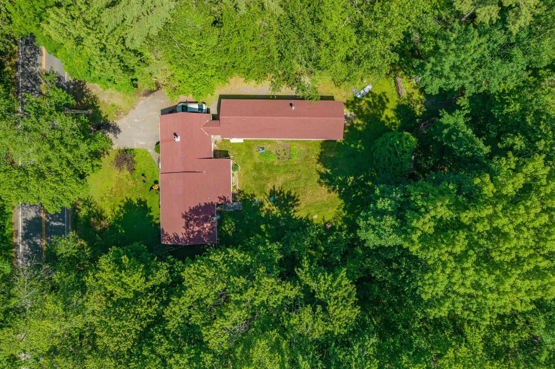 37 Squamscott Road Stratham NH 03885