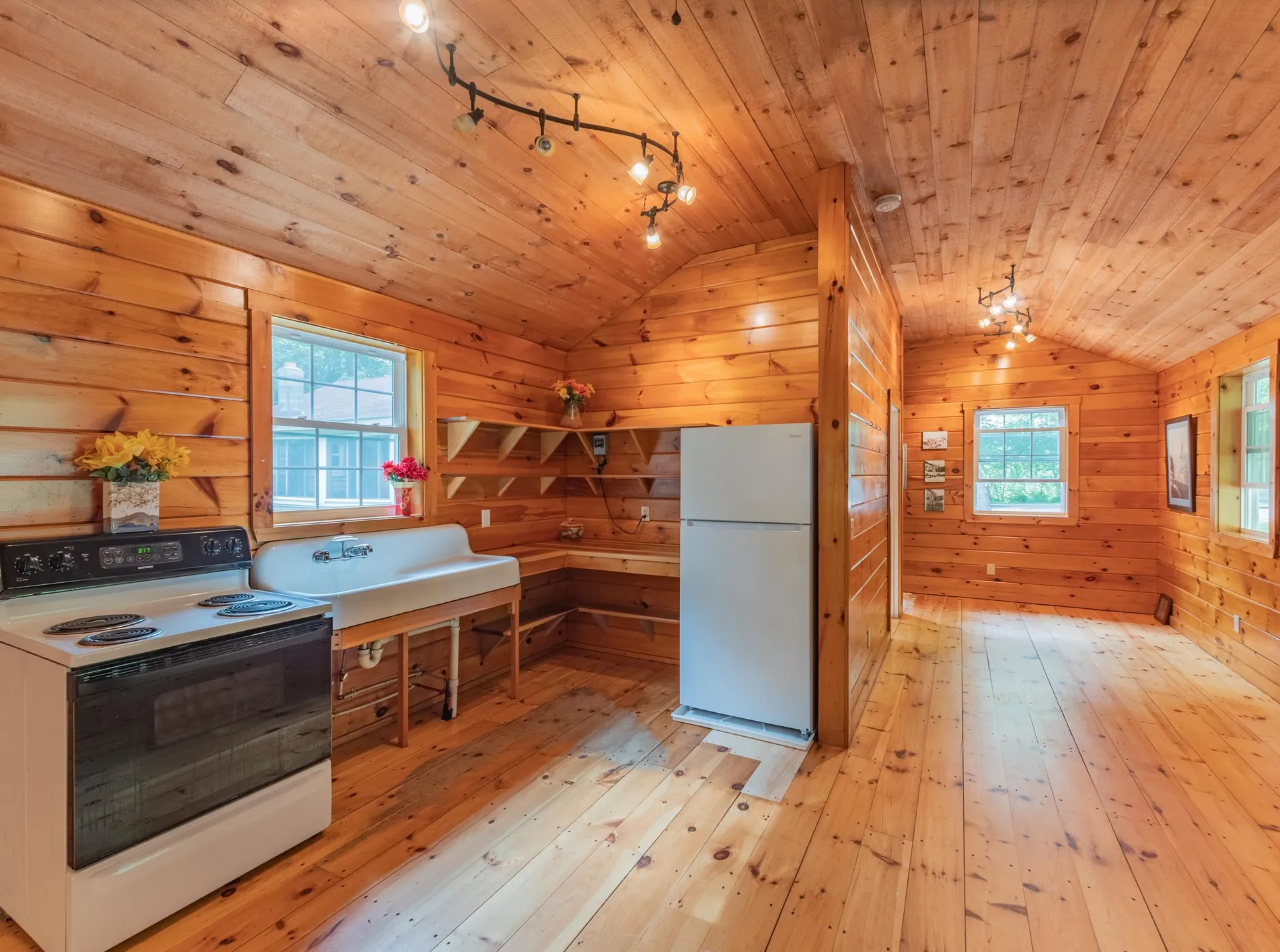 37 Squamscott Road Stratham NH 03885