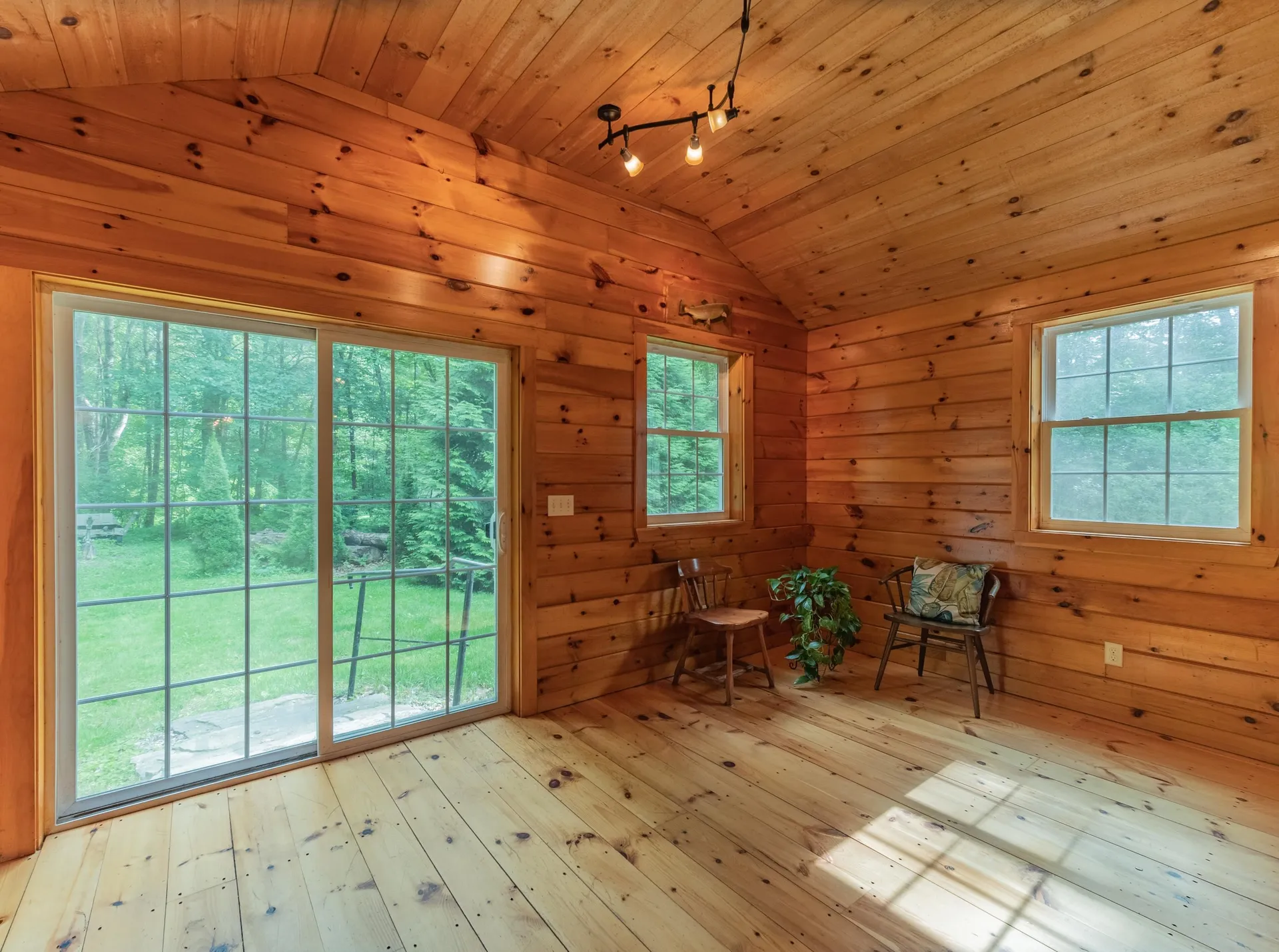 37 Squamscott Road Stratham NH 03885