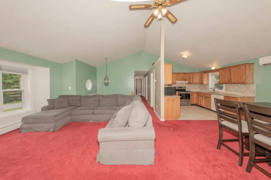 16 Skylark Drive Derry NH 03038