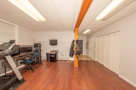 16 Skylark Drive Derry NH 03038