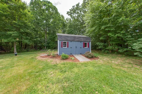 16 Skylark Drive Derry NH 03038