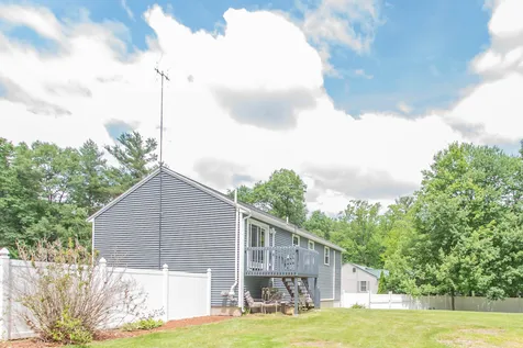 16 Skylark Drive Derry NH 03038