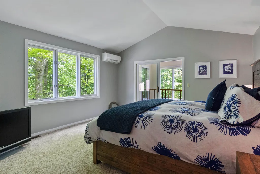 12 Knob Hill Grantham NH 03753