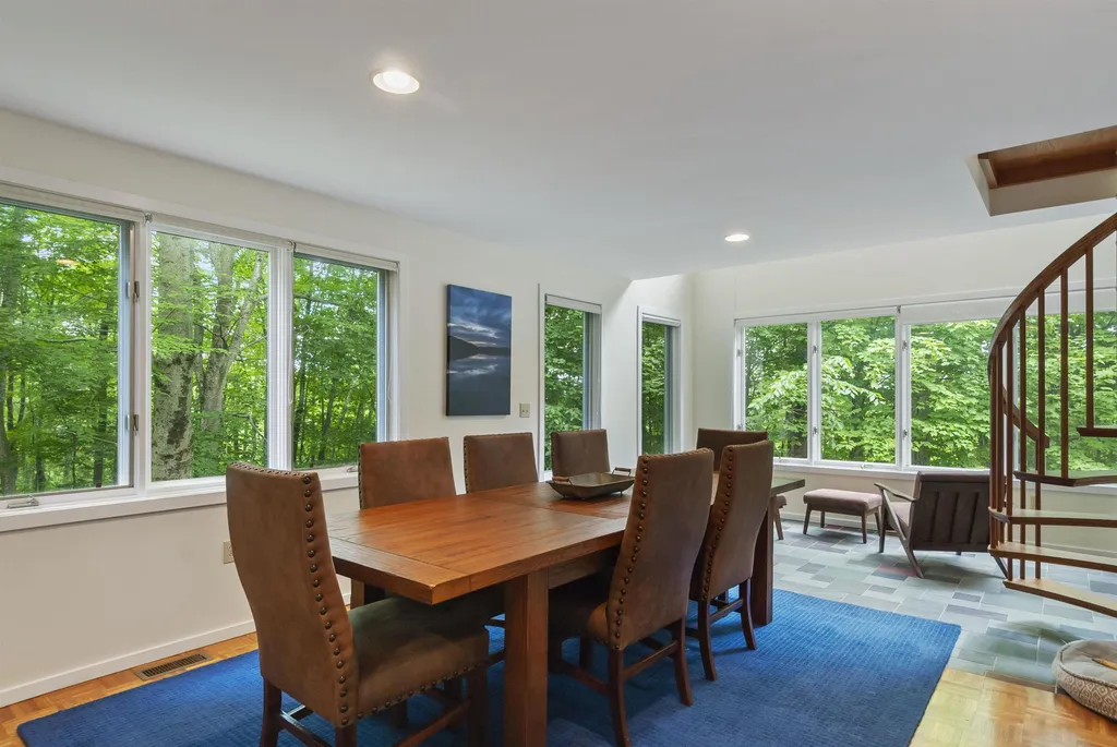 12 Knob Hill Grantham NH 03753