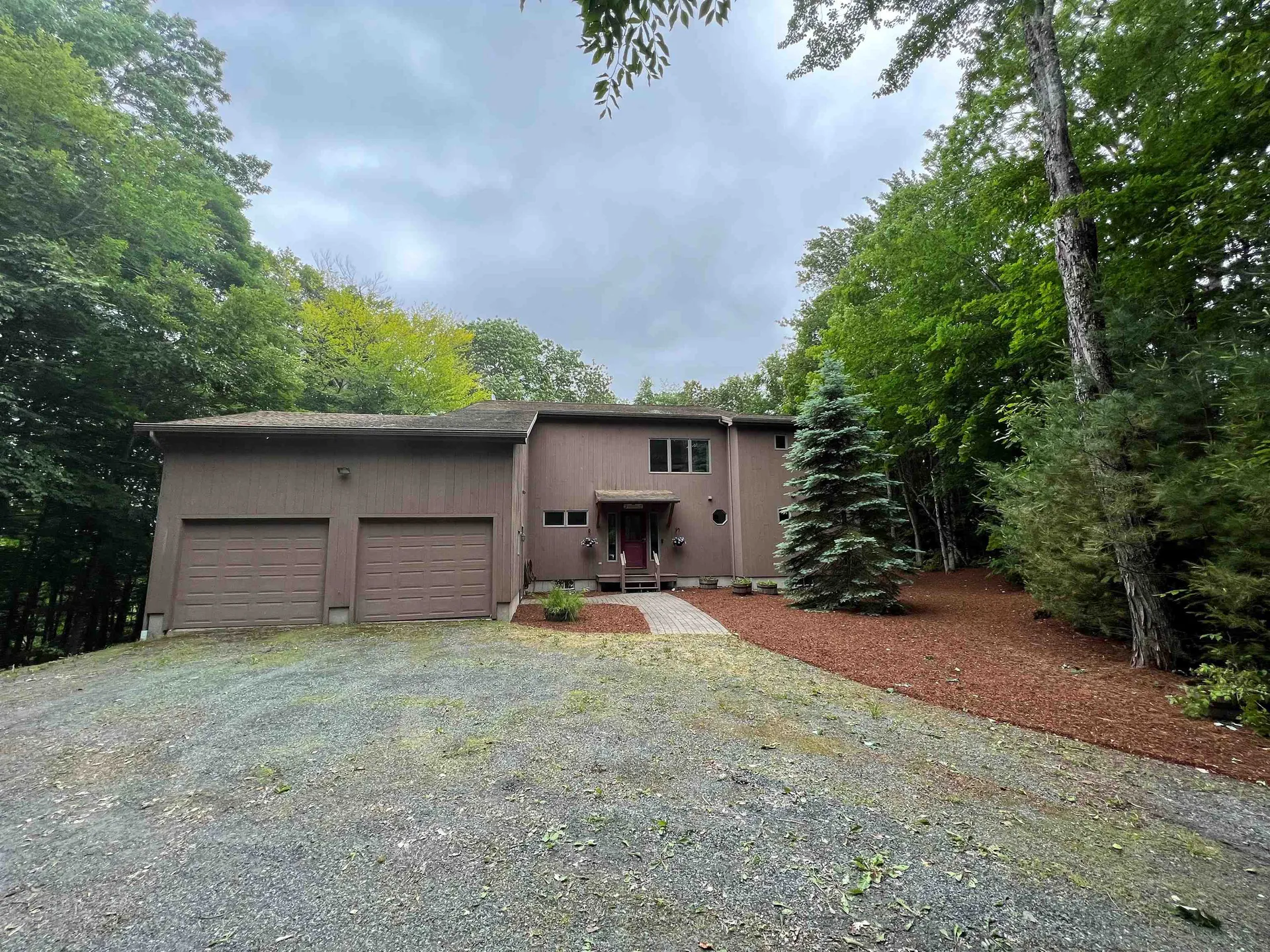 12 Knob Hill Grantham NH 03753