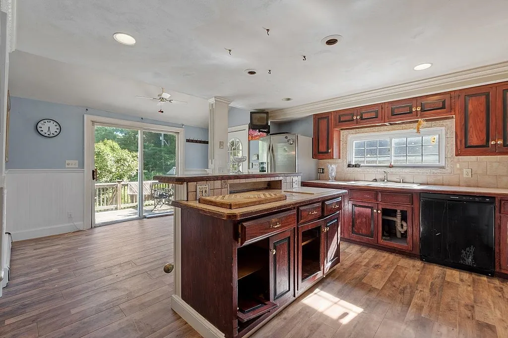 101 Farm Lane Seabrook NH 03874