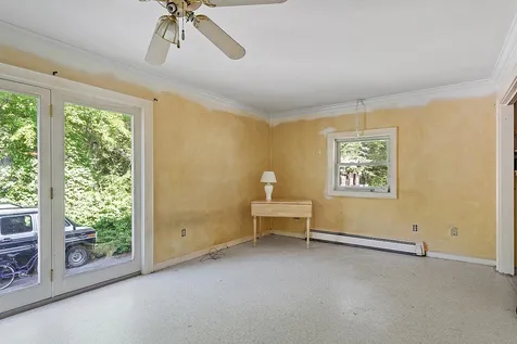 101 Farm Lane Seabrook NH 03874
