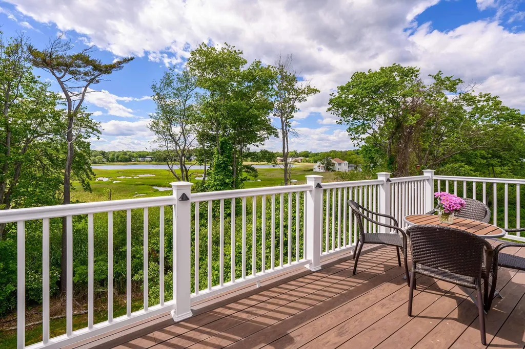 7 Witch Island Way Hampton NH 03842