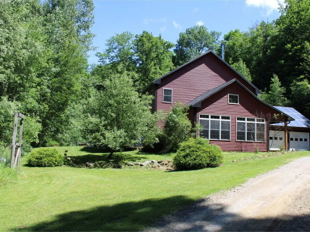 360 Stonewall Drive Bristol VT 05443