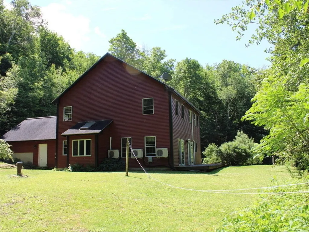 360 Stonewall Drive Bristol VT 05443