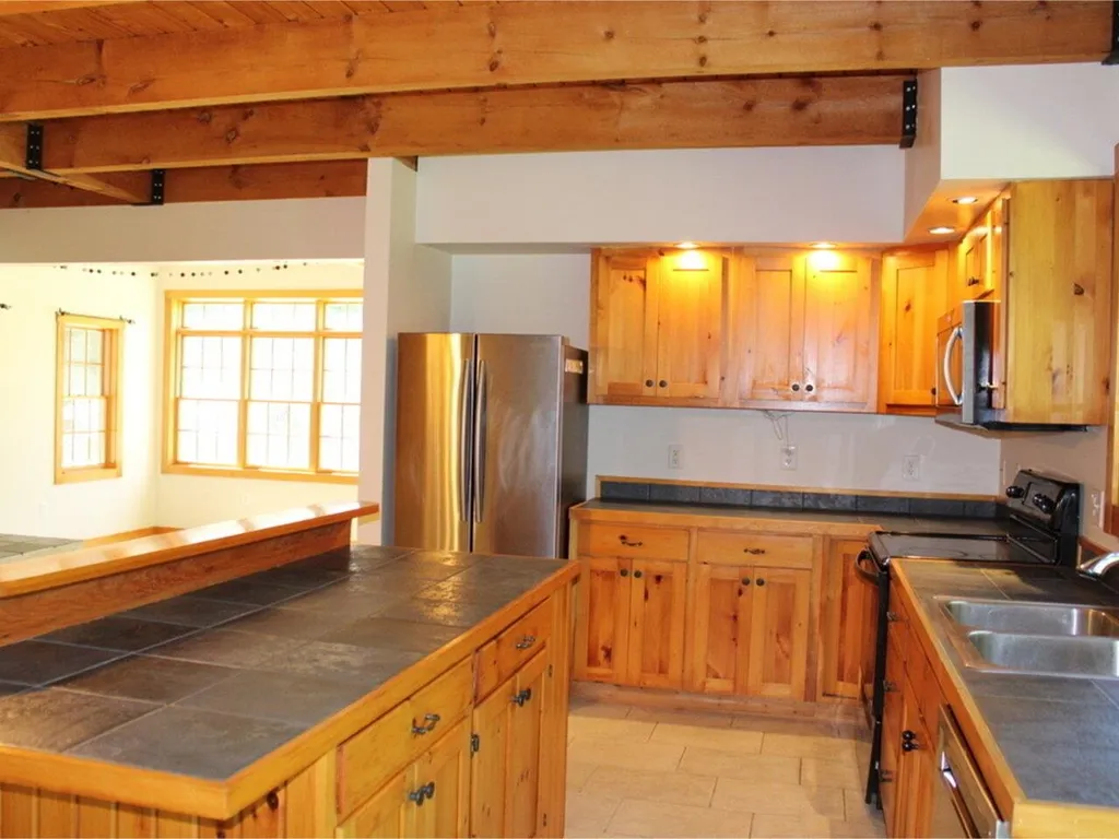 360 Stonewall Drive Bristol VT 05443