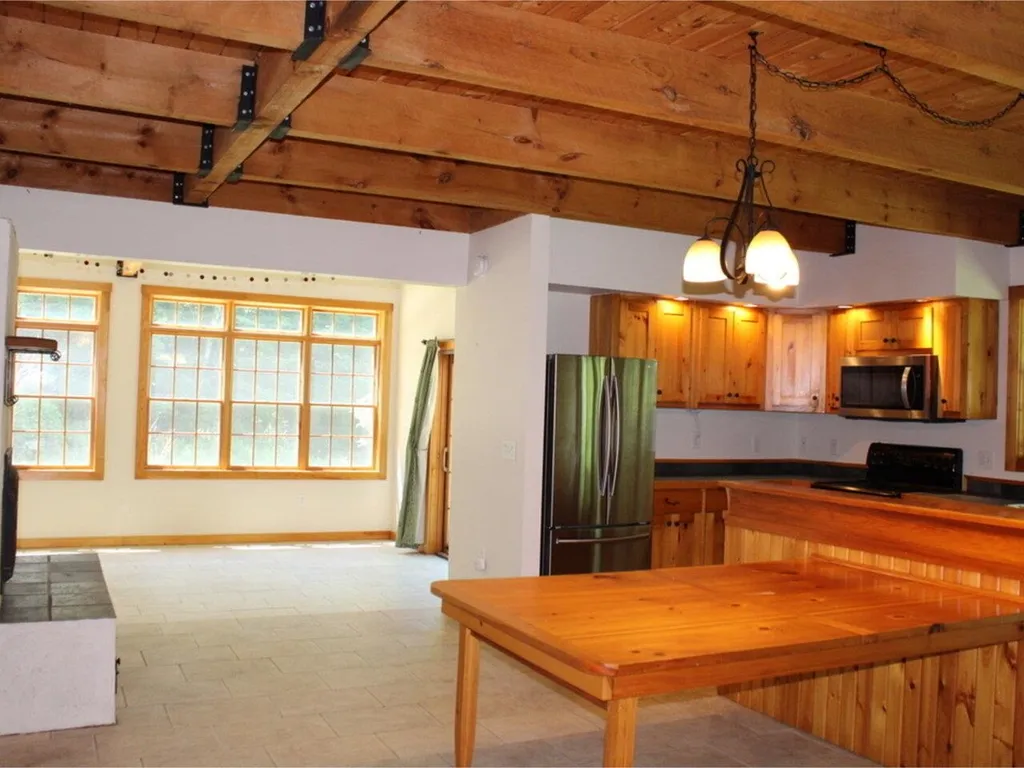 360 Stonewall Drive Bristol VT 05443