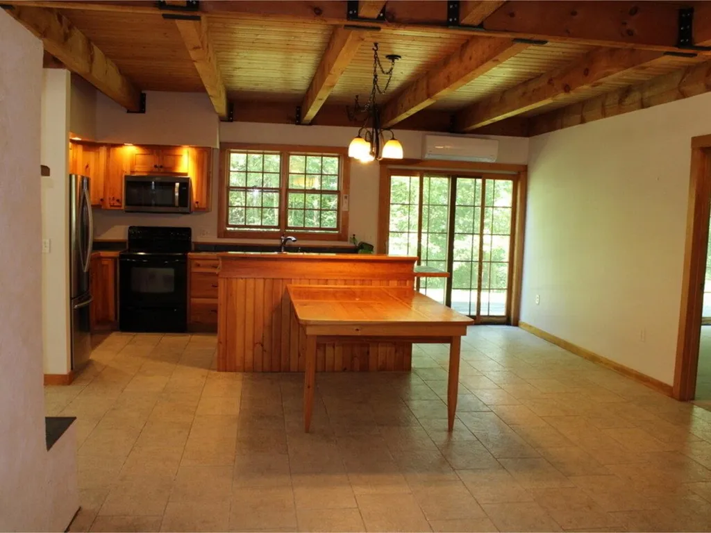 360 Stonewall Drive Bristol VT 05443