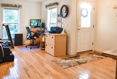 7 Loggers Lane Sandown NH 03873
