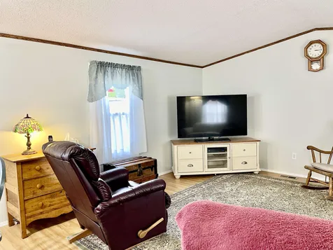 27 3rd Street Mont Vernon NH 03057